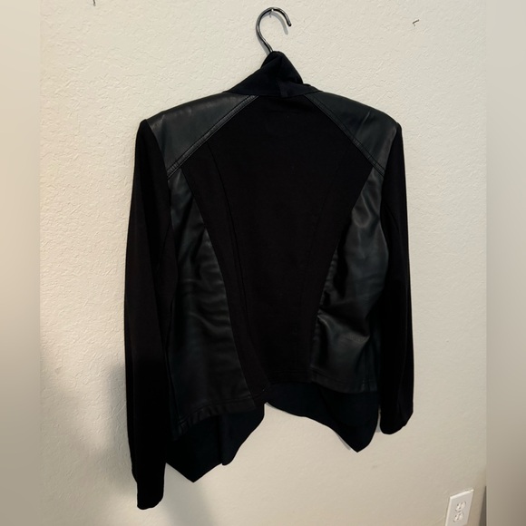 Faux suede, and faux leather jacket/blazer with stretch - Picture 3 of 3